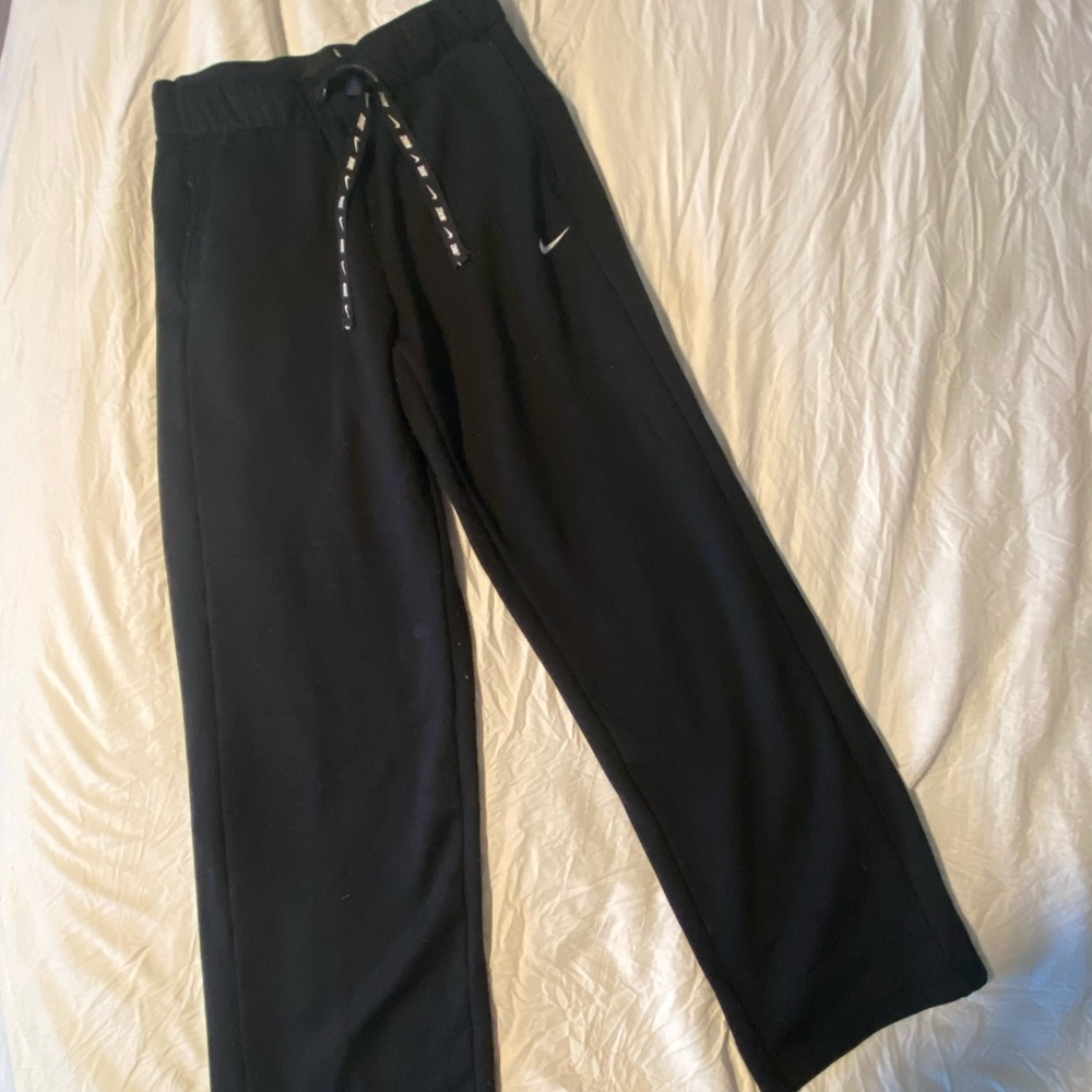 Nike women’s sweatpants